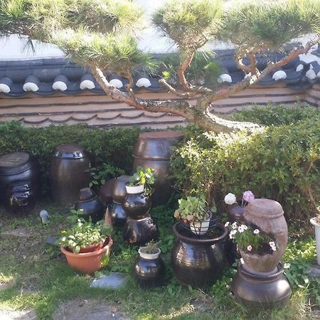 ג'אונג'ו Yeonwoodang Guesthouse מראה חיצוני תמונה