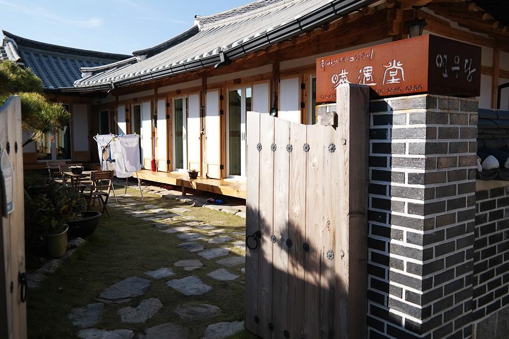 ג'אונג'ו Yeonwoodang Guesthouse מראה חיצוני תמונה