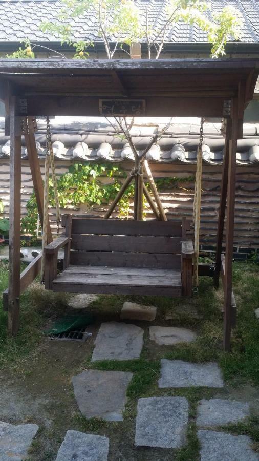 ג'אונג'ו Yeonwoodang Guesthouse מראה חיצוני תמונה