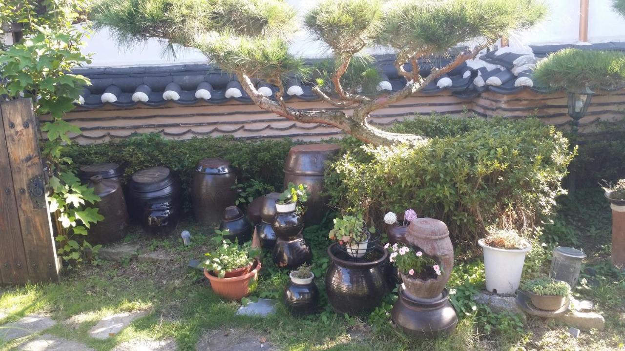 ג'אונג'ו Yeonwoodang Guesthouse מראה חיצוני תמונה